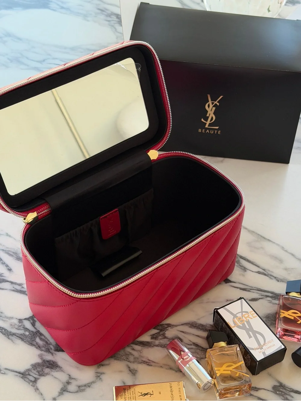 Yves Saint Laurent Beauty Red Quilted Leather Cosmetic Vanity Case - Picture 6 of 13